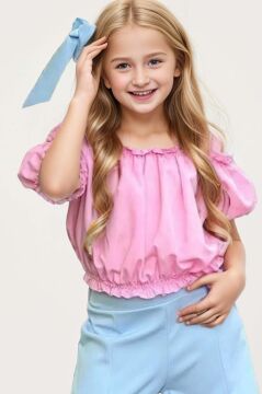 Kız Çocuk Düşük Omuzlu Göğsü ve Beli Manşetli Crop ve Yırtmaç Detaylı Pembe Alt Üst Takım